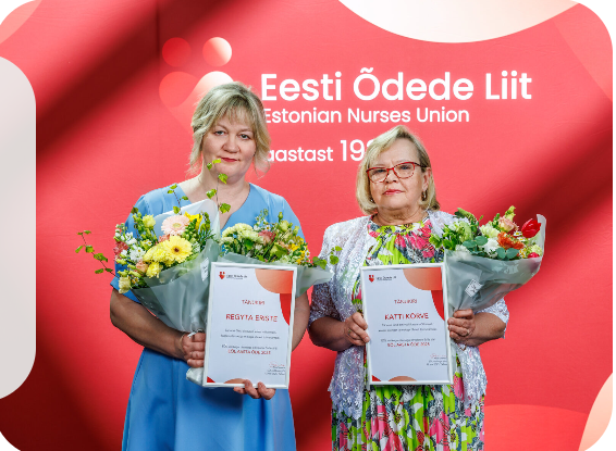 Katti Kõrve paremal